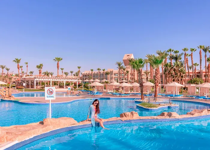 Albatros The Club - Aqua Park Resort 4*