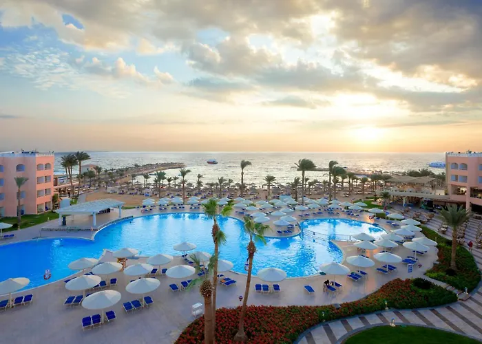 Albatros The Club - Aqua Park Resort 4*