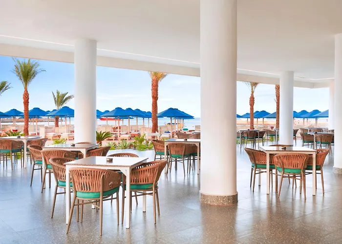 Albatros The Club - Aqua Park Resort 4*