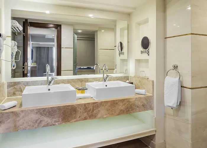 Albatros The Club - Aqua Park Resort 4*
